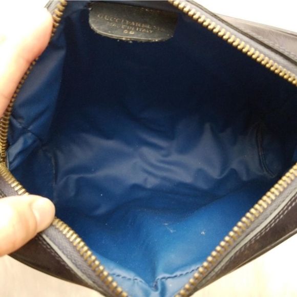Authentic Vintage Gucci Clutch - Picture 9 of 9